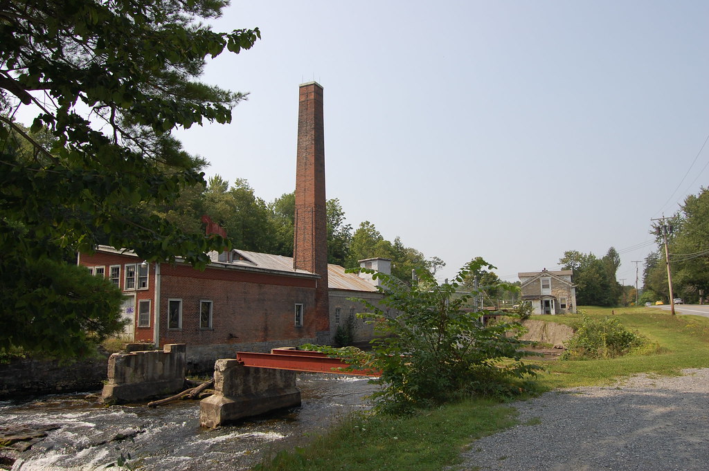 Old Empire Mill A view of the abandoned old Empire Mill in… Flickr