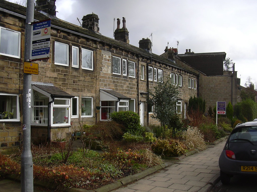 Cottages, Burnley Road, Todmorden, Yorkshire Robert Wade (Wadey) Flickr