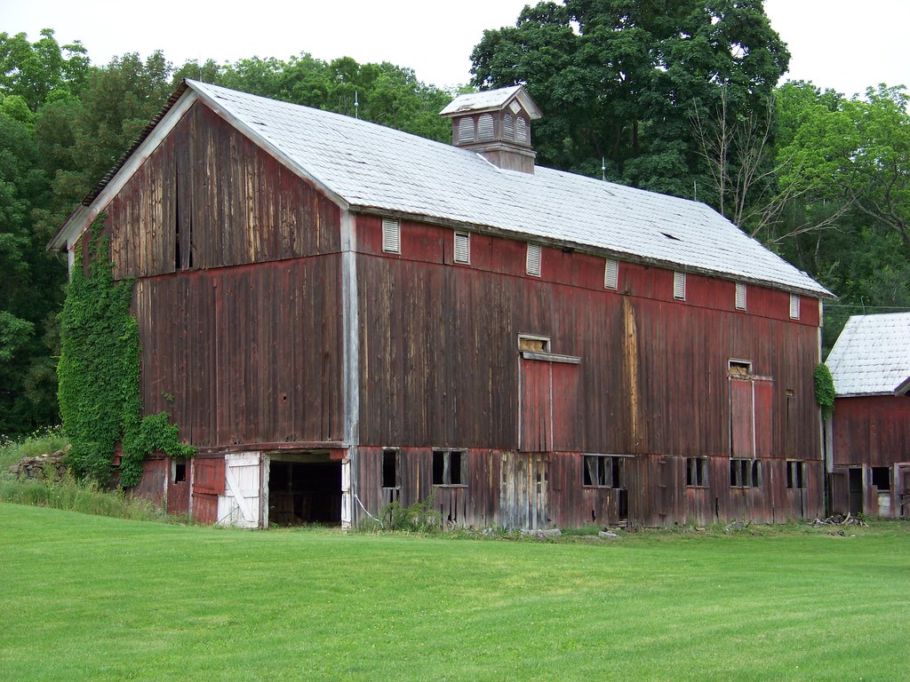 Glenwood Farm Buildings 7 Some buildings on a farm in Glen… Flickr