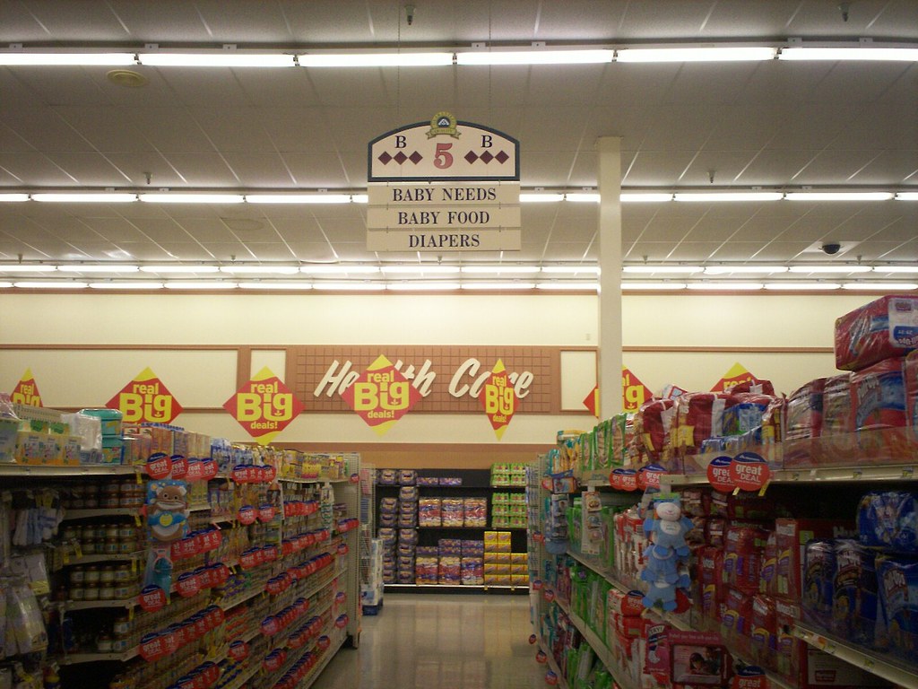 Albertsons LLC Interior of Albertsons on Broadway Boulevar… Flickr