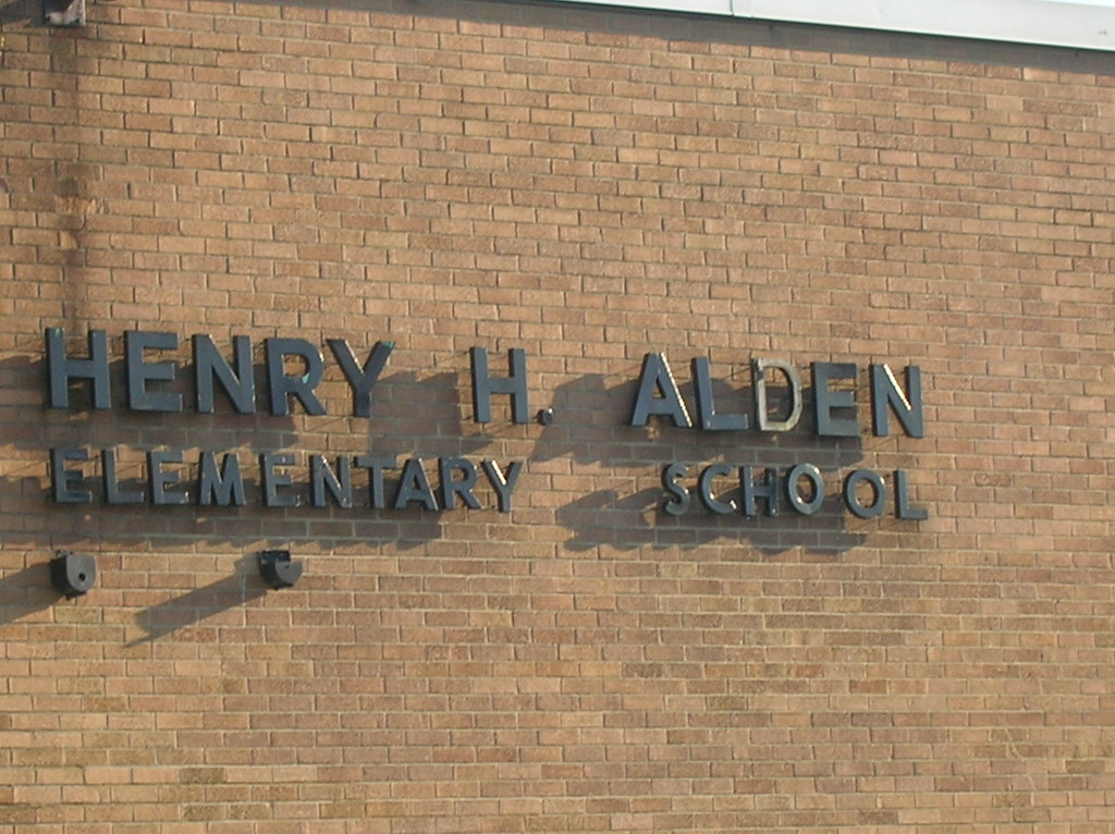 Henry H. Alden SchoolWarren, Ohio Aaron Turner Flickr