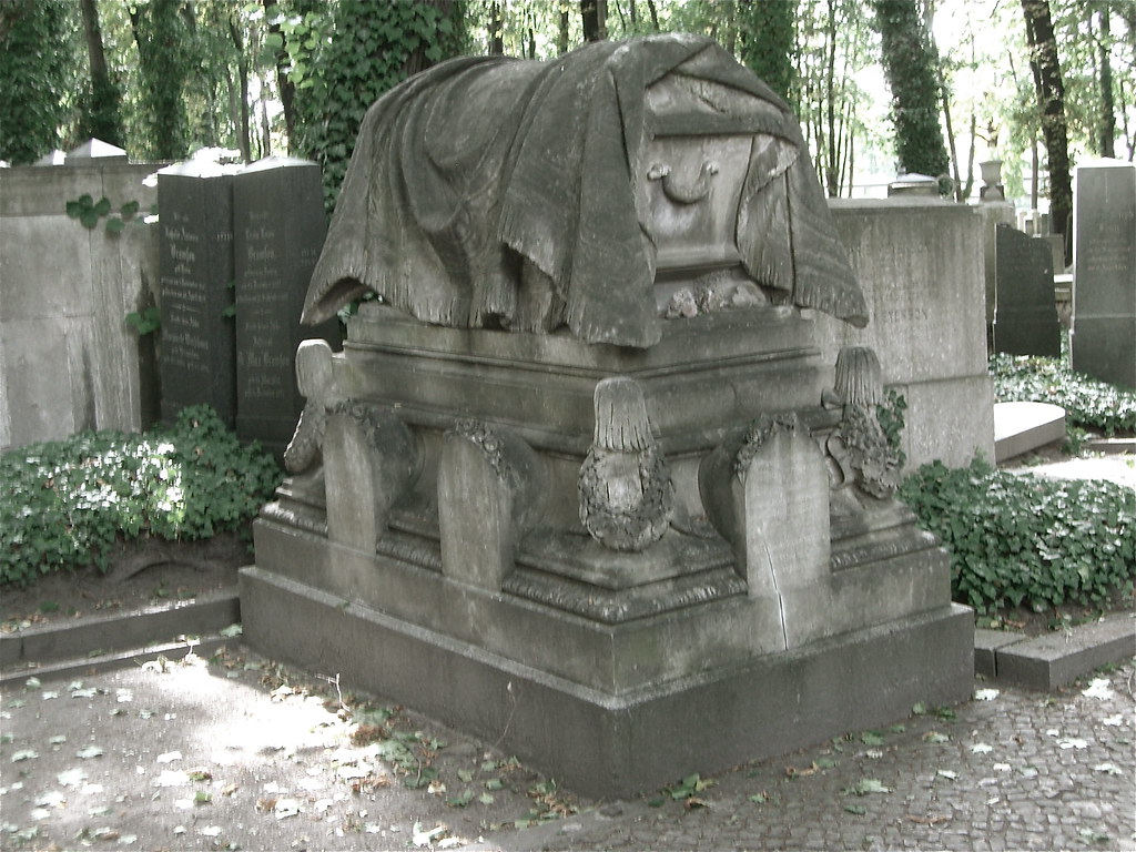 Jewish cemetery Berlin Schönhauser Allee 05 Dan Reynolds Flickr