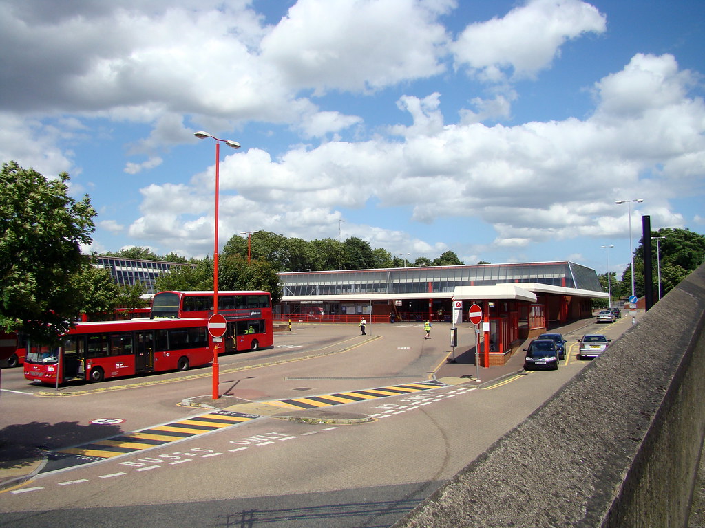 Eltham Railway Station The combined Eltham railway and bus… Flickr