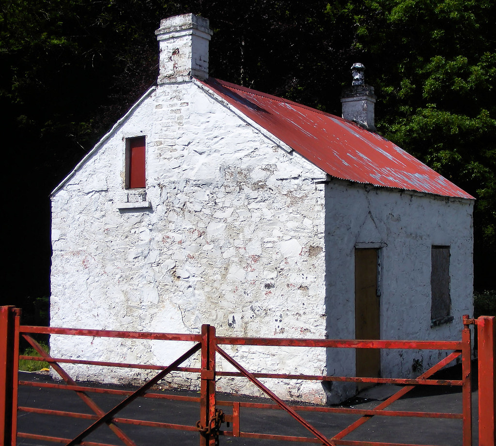 Lock Keeper's Cottage, Belfast This cottage was … Flickr