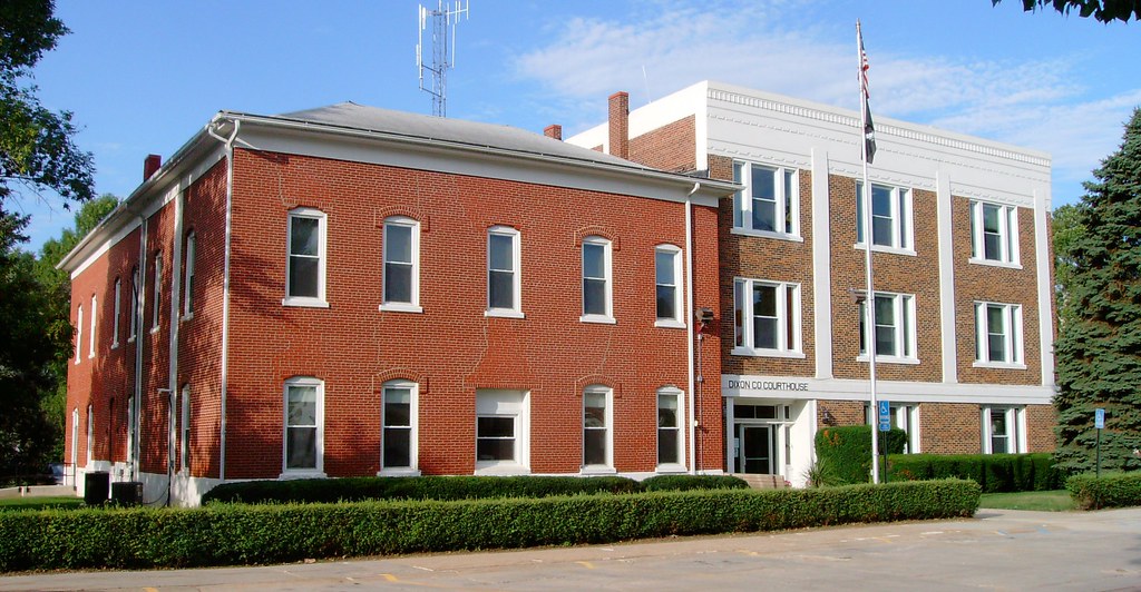 Dixon County Courthouse (Ponca, Nebraska) The left portion… Flickr