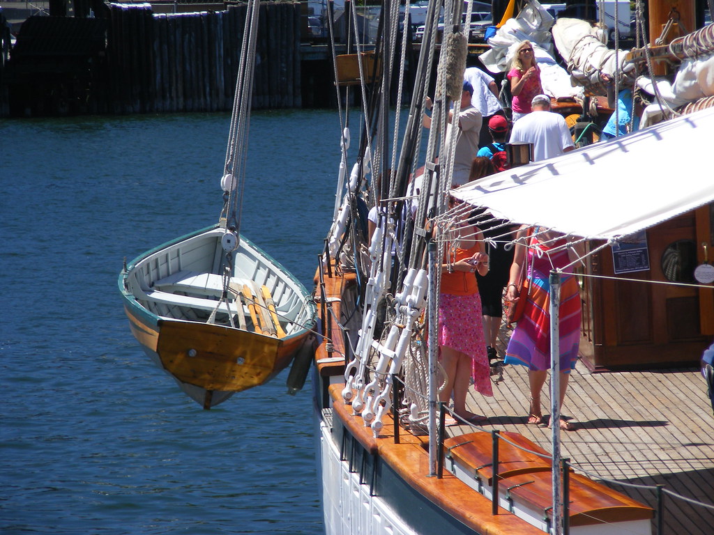Tall ship Zodiac of Seattle lifeboat On Victoria, British … Flickr