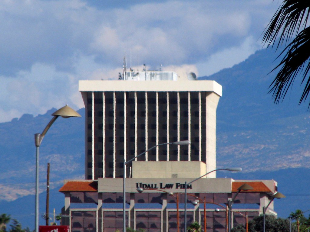Tucson, Ariz. Office buildings on East Broadway Blvd. with… Flickr