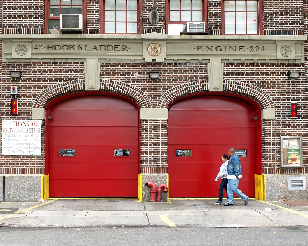 E294 FDNY Firehouse Engine 294 & Ladder 143, Richmond Hill… | Flickr