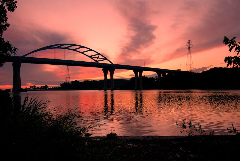 N SUNRISE,GREEN BAY WI. James Stutzman Flickr