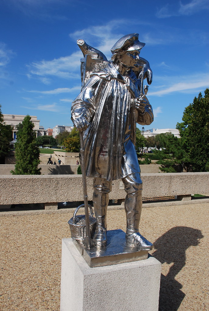 Kiepenkerl "Kiepenkerl" by Jeff Koons (1987), stainless st… Flickr