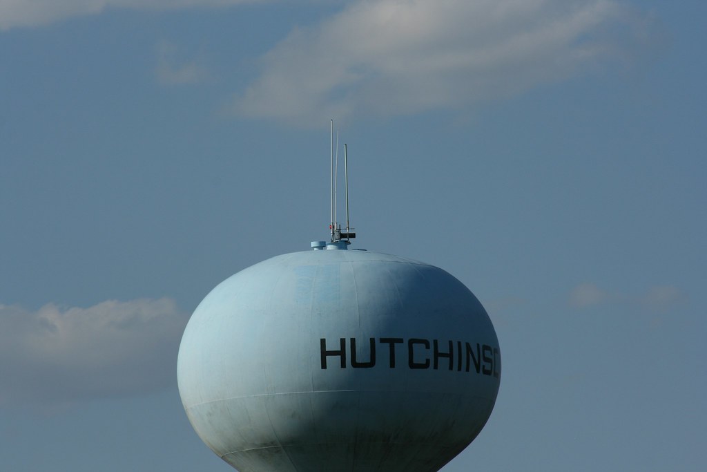 Hutchinson north water tower Top of water tower in Hutchin… Flickr