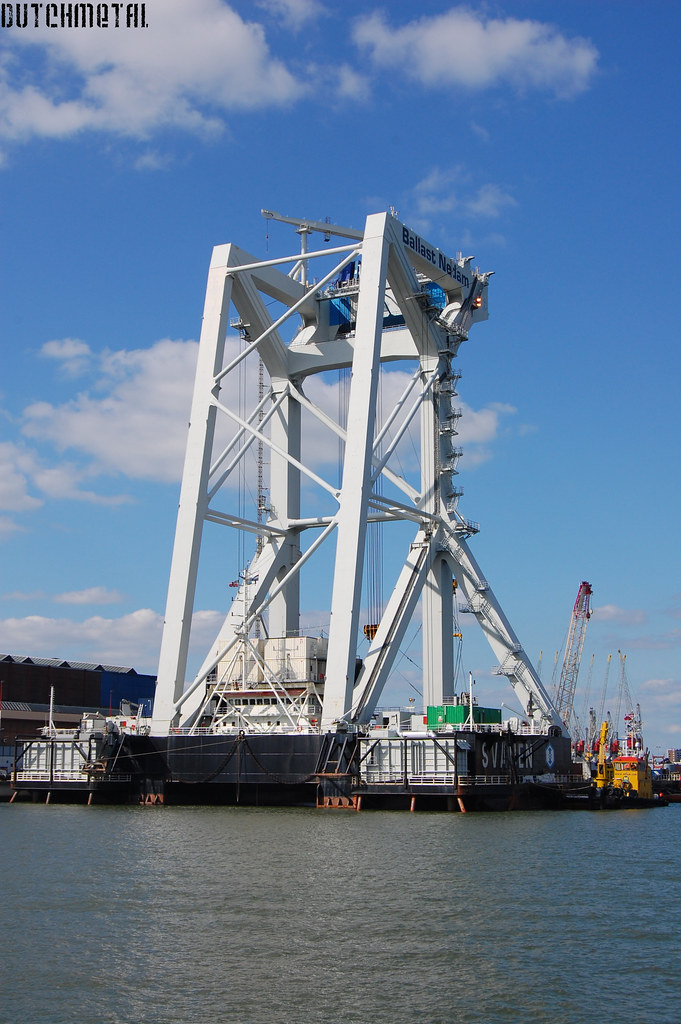 Heavy Lift Ship, Svanen from Ballast Nedam This is the hea… Flickr