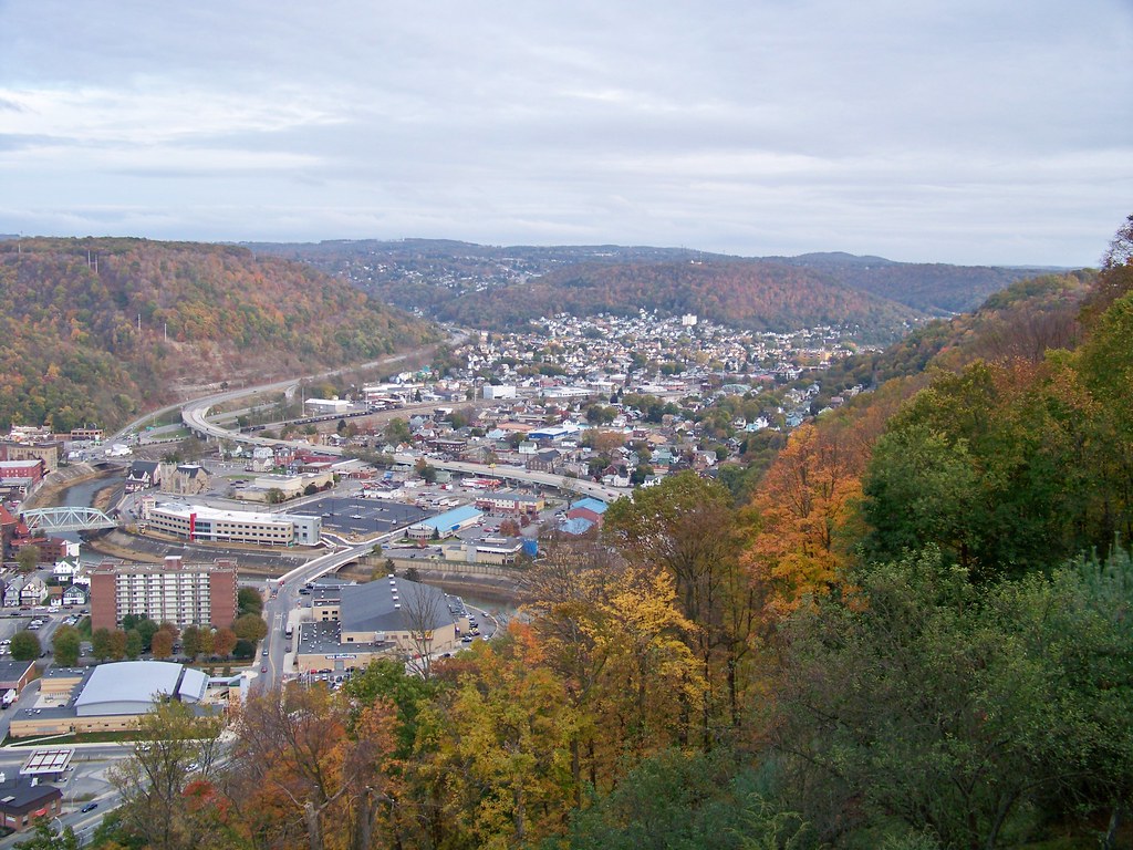 South side of Johnstown South side of Johnstown, PA from… Flickr