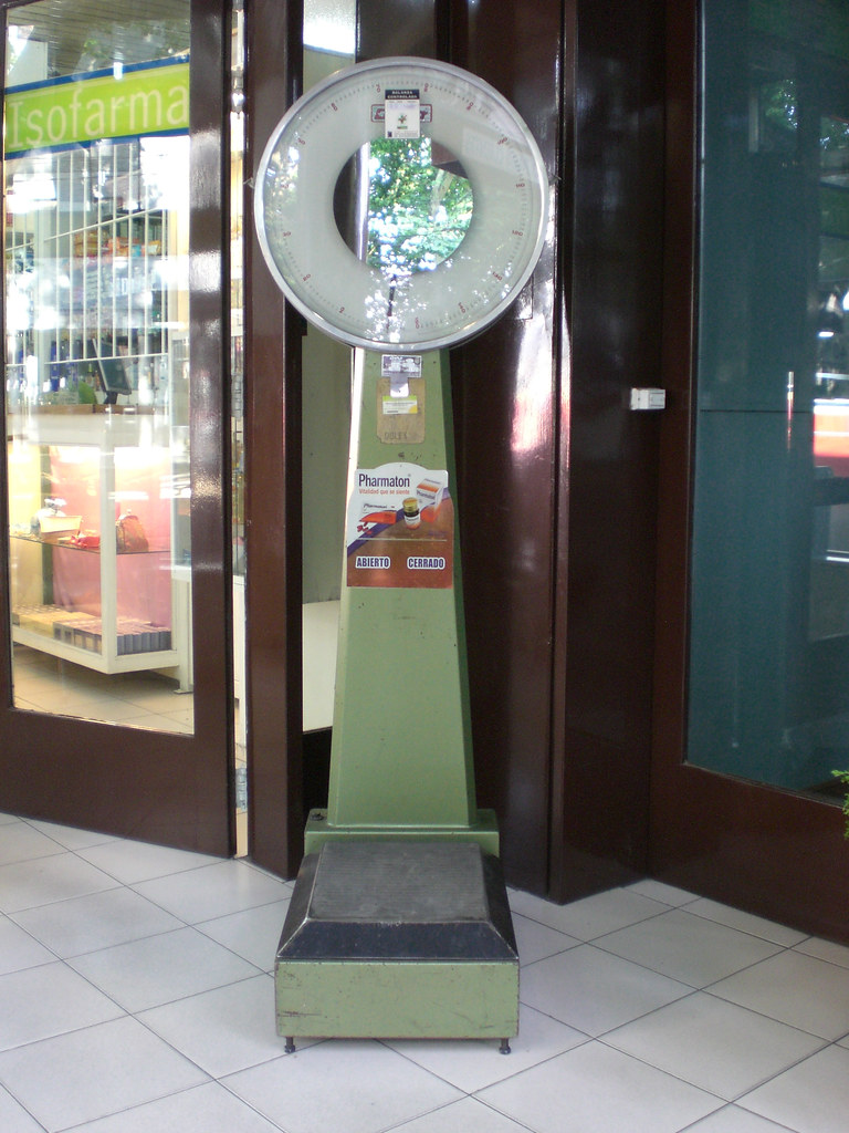weighingscales Public weighing scales, Mendoza