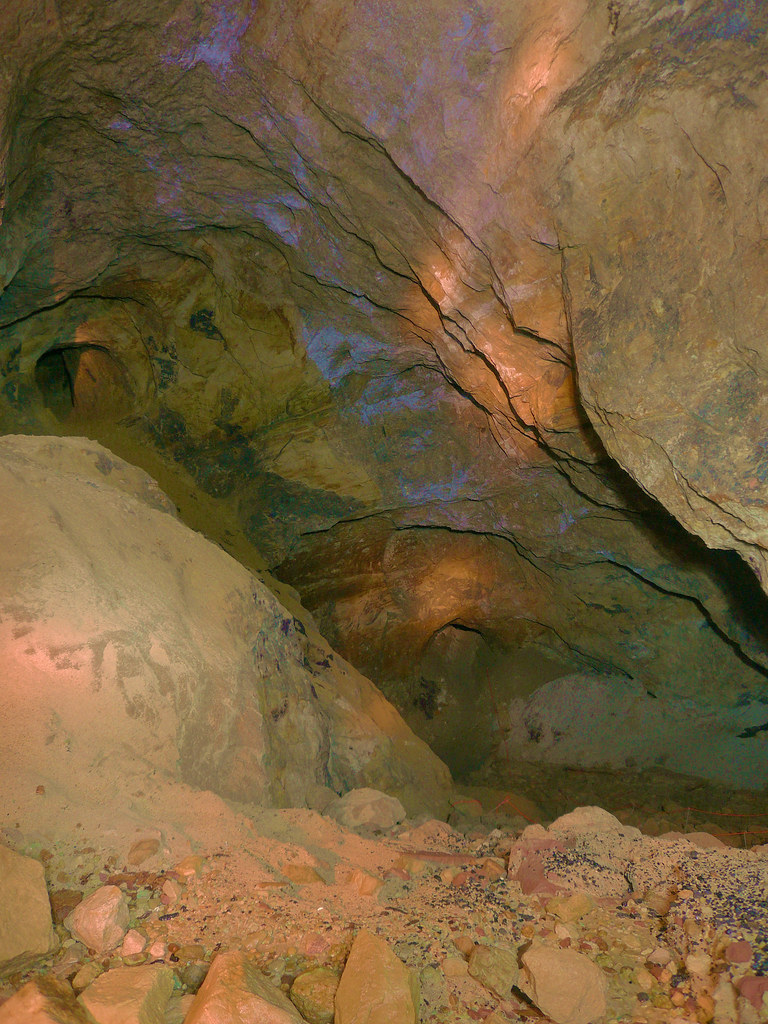 Alderley Edge West Mine Blue cobalt visible in the roof, g… Flickr