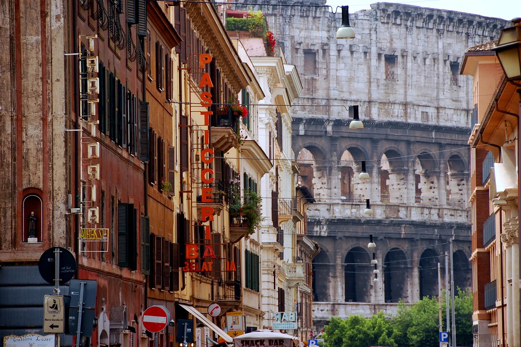 Via San Giovanni in Laterano View down Via San Giovanni in… Flickr