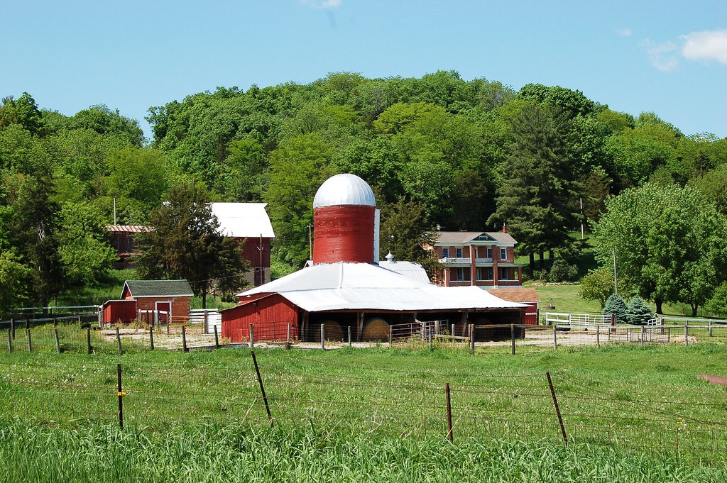 Barns Round, Iowa Flickr