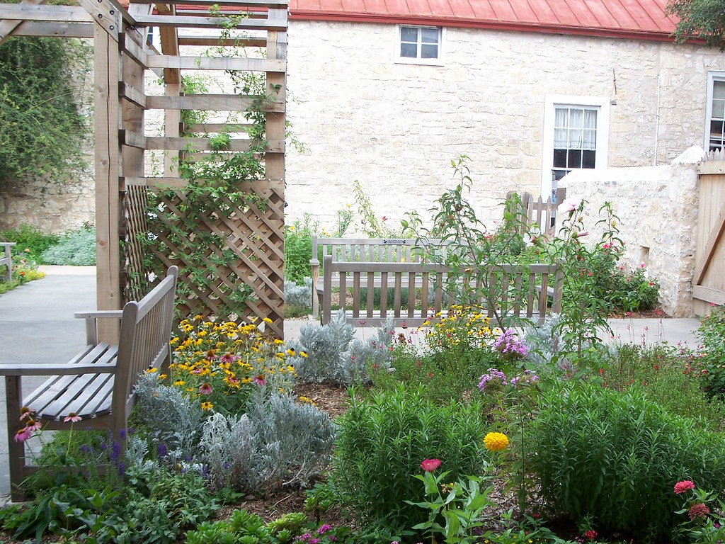 Flower Garden in Fredericksburg, TX This garden is outside… Flickr