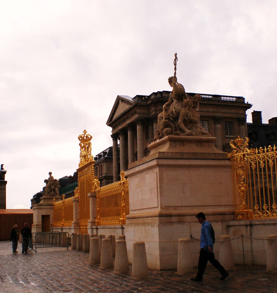 the golden gates entry to the palace of versailles Brooke Flickr