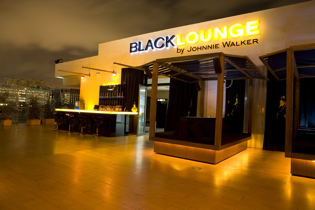 BLACK LOUNGE BY JOHNNIE WALKER 2 > VER MÁS PIEZAS DE ESTA … Flickr