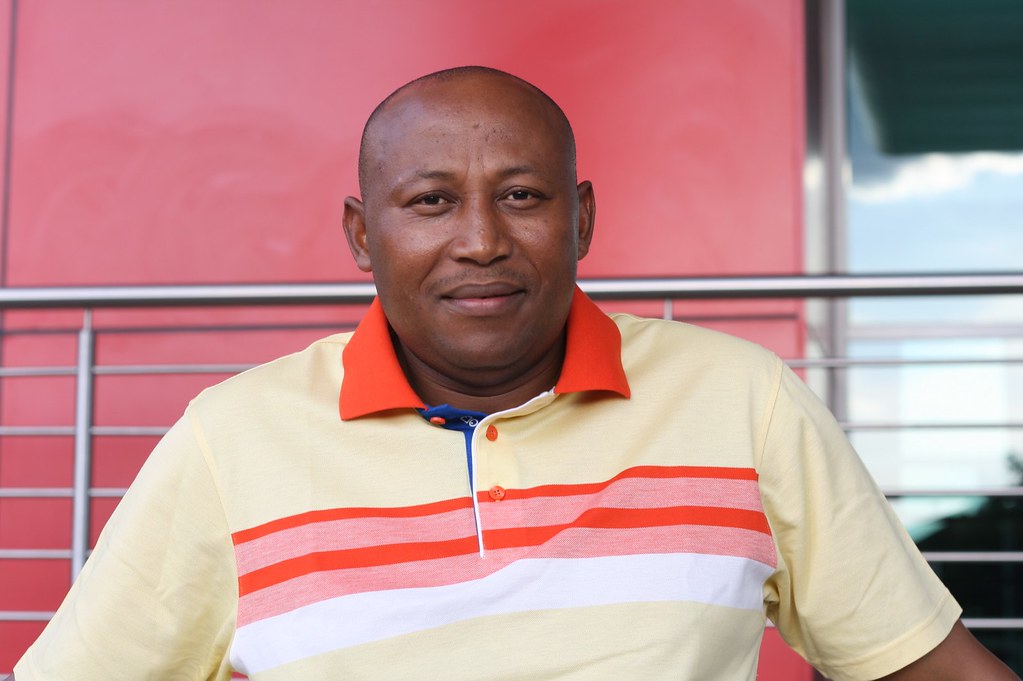 Gabrielle Limo driver in Johannesburg.jpg (3) Renee Blodgett Flickr