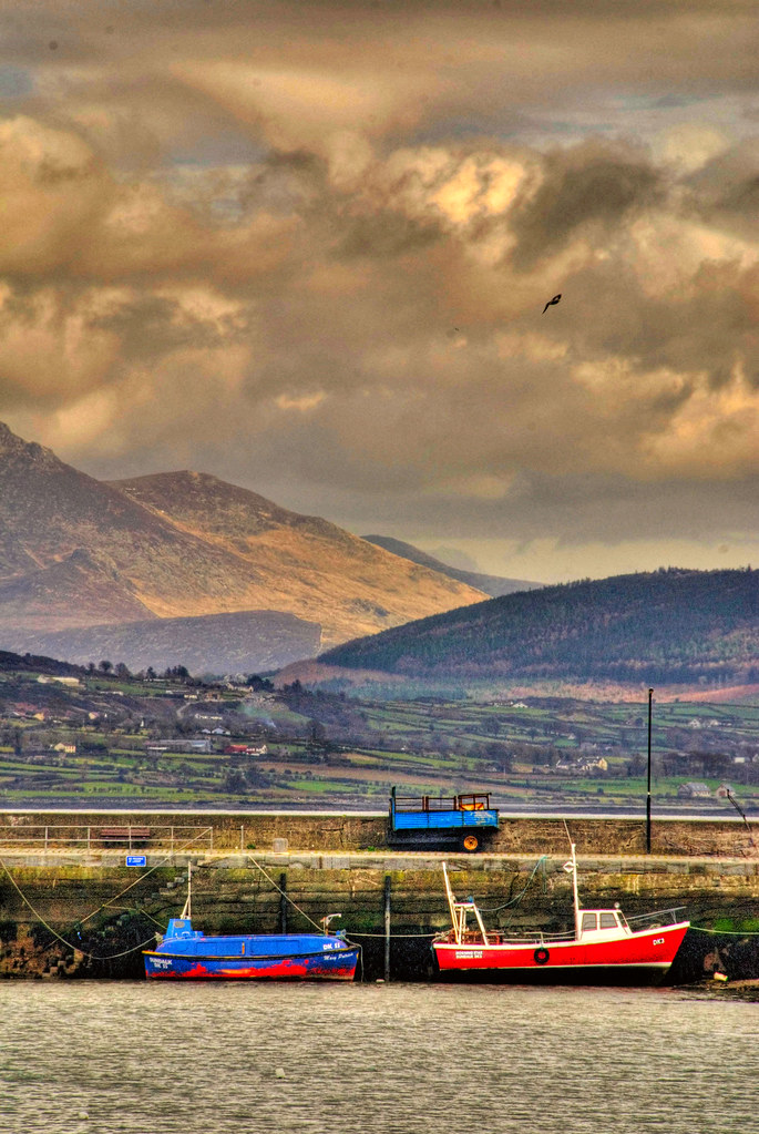 Boats at Carlingford Pier 🔍 Plaghunter protects this beau… Flickr