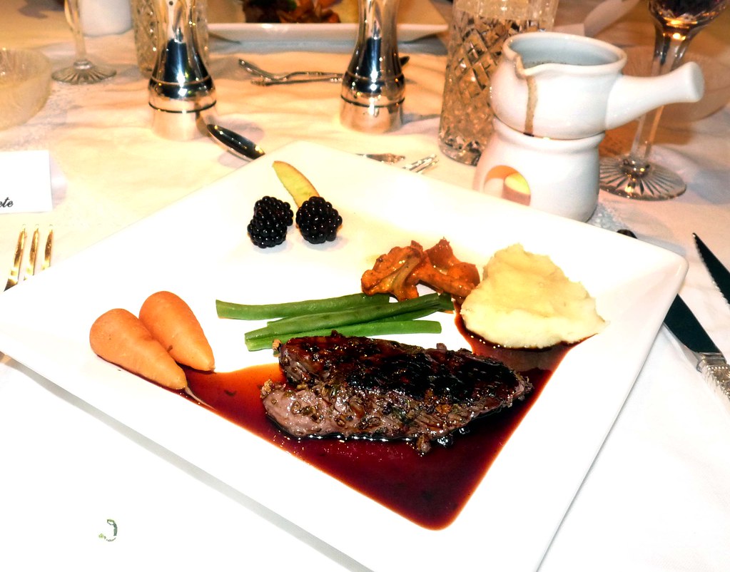 Venison Steak Venison Steaks with Juniper Berries and Appl… Flickr