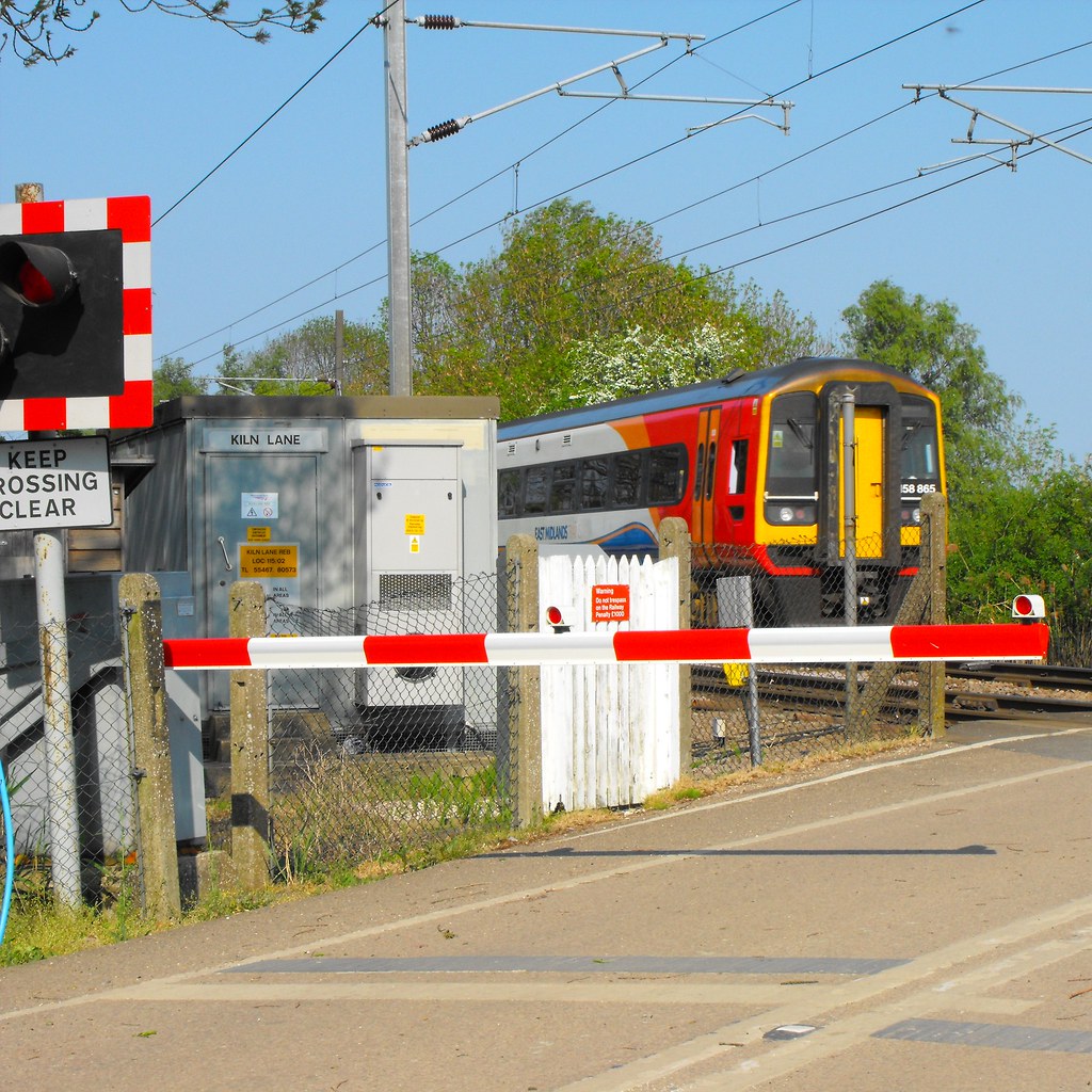 colours at Kiln Lane colours at Kiln Lane hspall Flickr