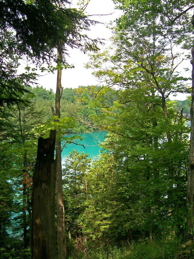 Web green lakes state park is a new york state park located east of syracuse in the town of manlius. Round Lake at Green Lakes State Park Green Lake is one of … Flickr