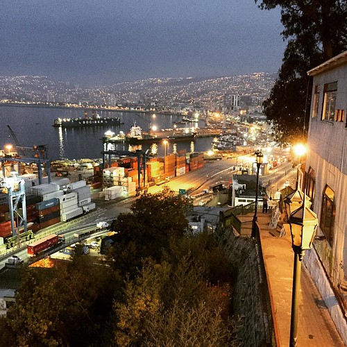 La joya del Pacífico. (Pasando la tarde en Valparaíso.) Flickr