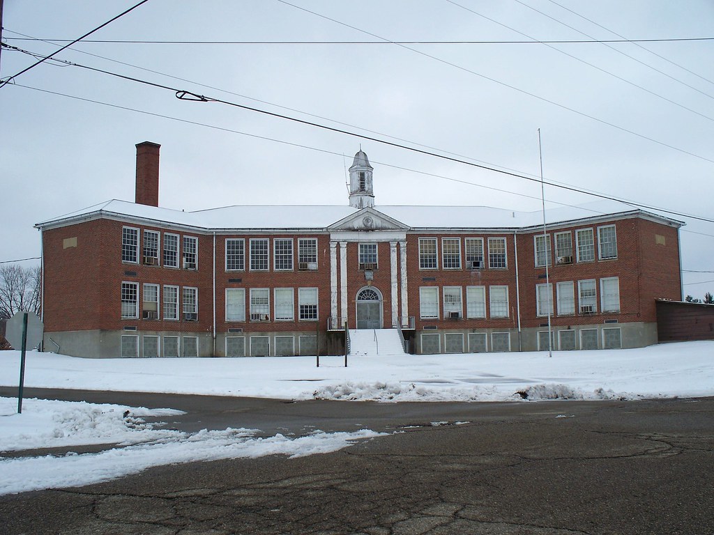 OH Piketon School School in Piketon, Ohio that appears t… Ken
