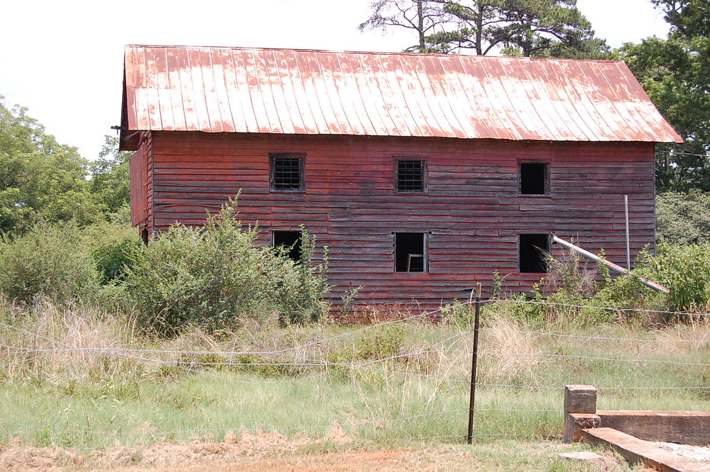 Maxeys One barn, six windows, Maxeys, GA. nataliegoes Flickr