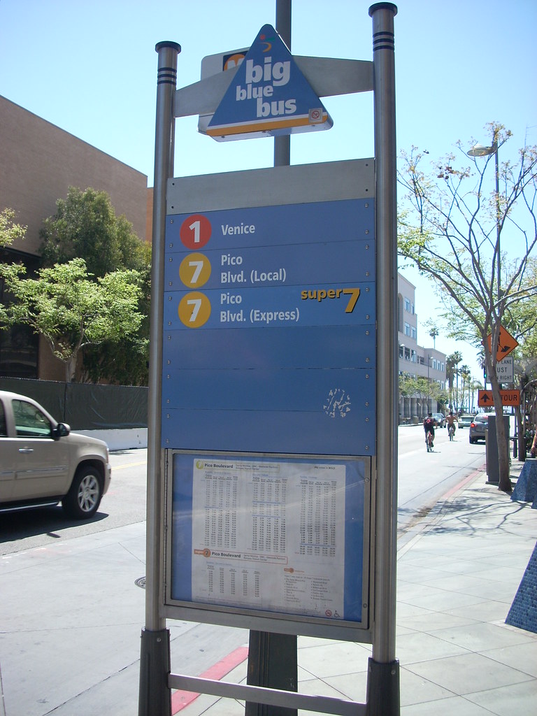 Big Blue Bus kiosk stop Santa Monica's Big Blue Bus instal… Flickr