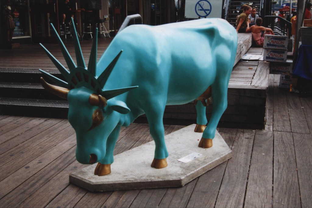 new_york_09 Another cow from the Cow Parade "exhibition" Andrew