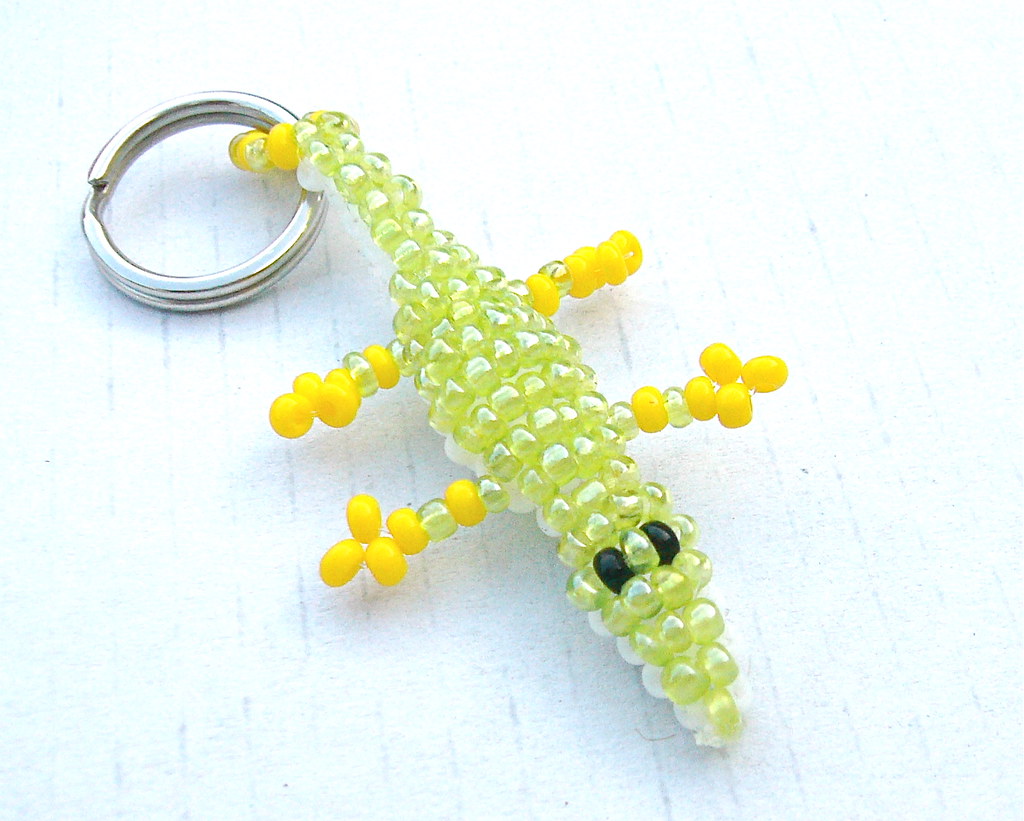 Bead crocodile Keychain Grass meadow Green yellow crocod… Flickr