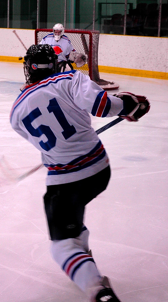 Defend your net goalie 2008 Beausejour Comets during warm… Flickr