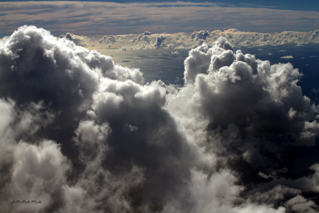 The Cloud I am the daughter of Earth and Water, And the nu… Flickr