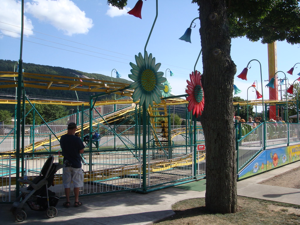 DelGrosso's Amusement Park, Tipton, PA Martin Lewison Flickr