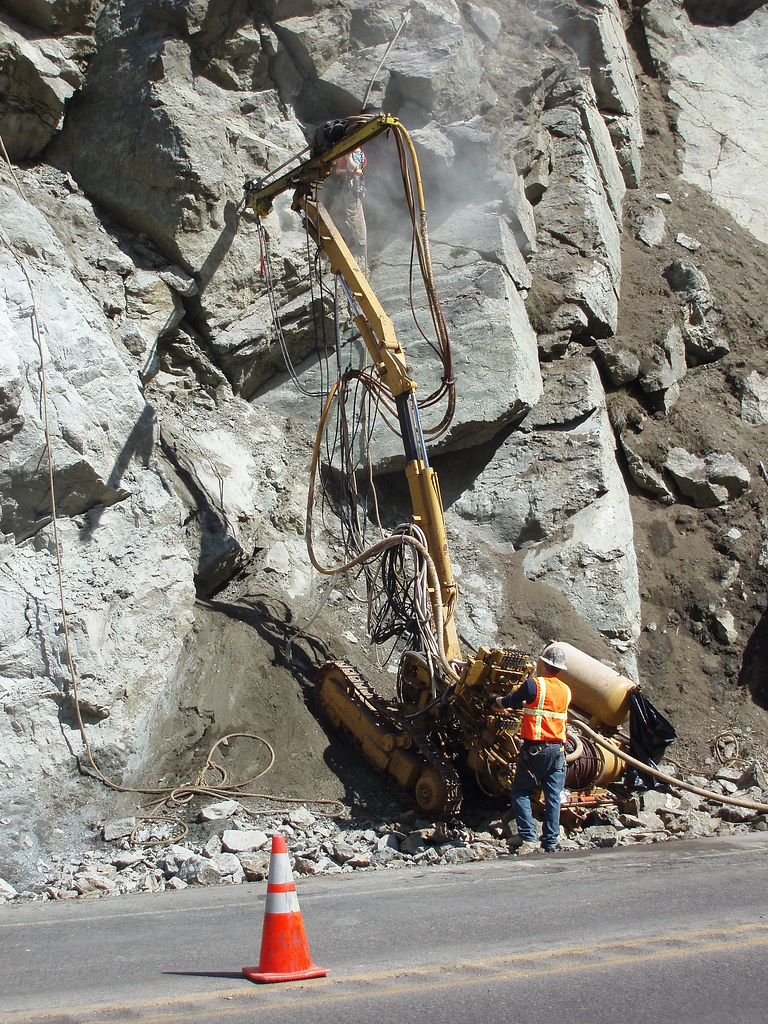 US 2 Rock Removal Scaling rocks in Washington's Tumwater C
