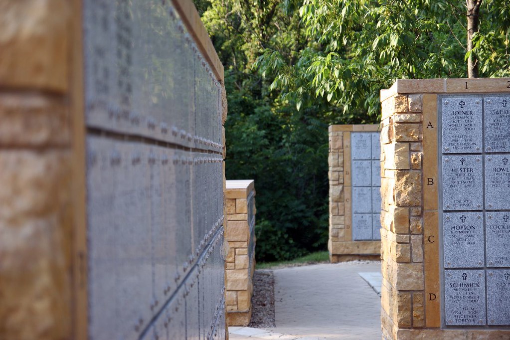 Lincoln Memorial Cemetery A very quiet peaceful place for … Flickr