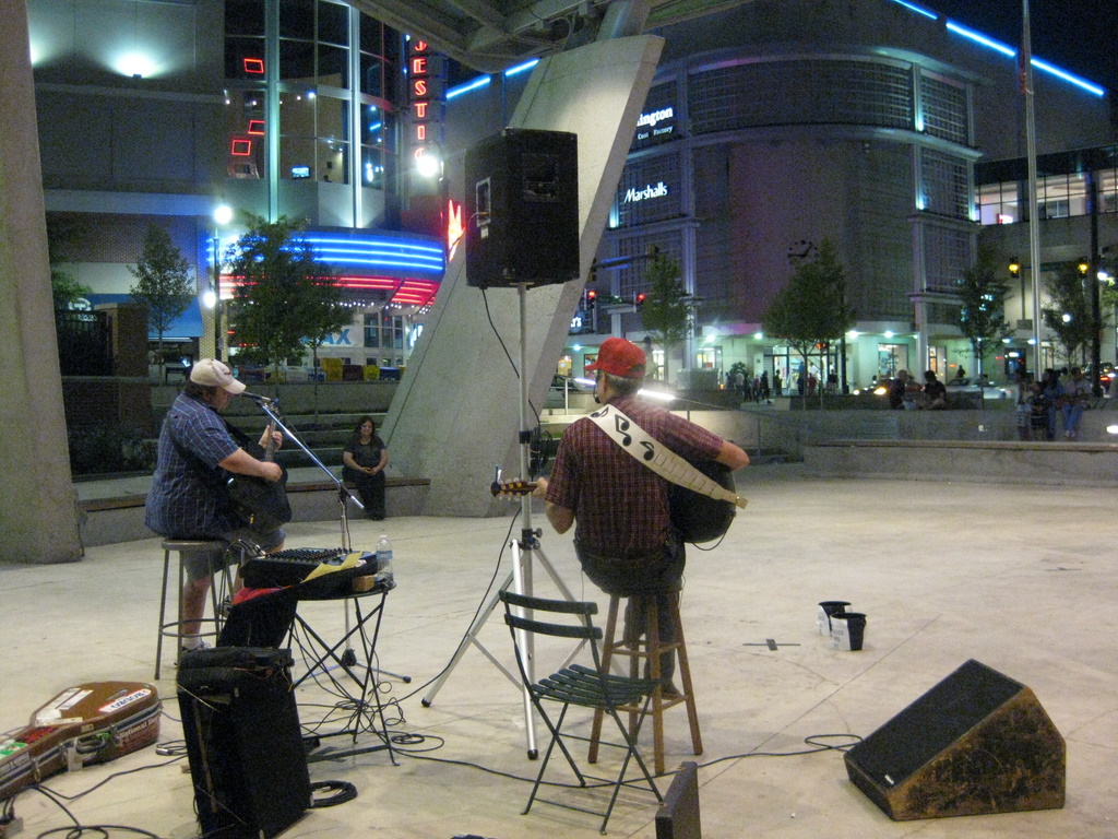 Garry Elders & Garrick Alden on Veterans Plaza Alan Bowser Flickr