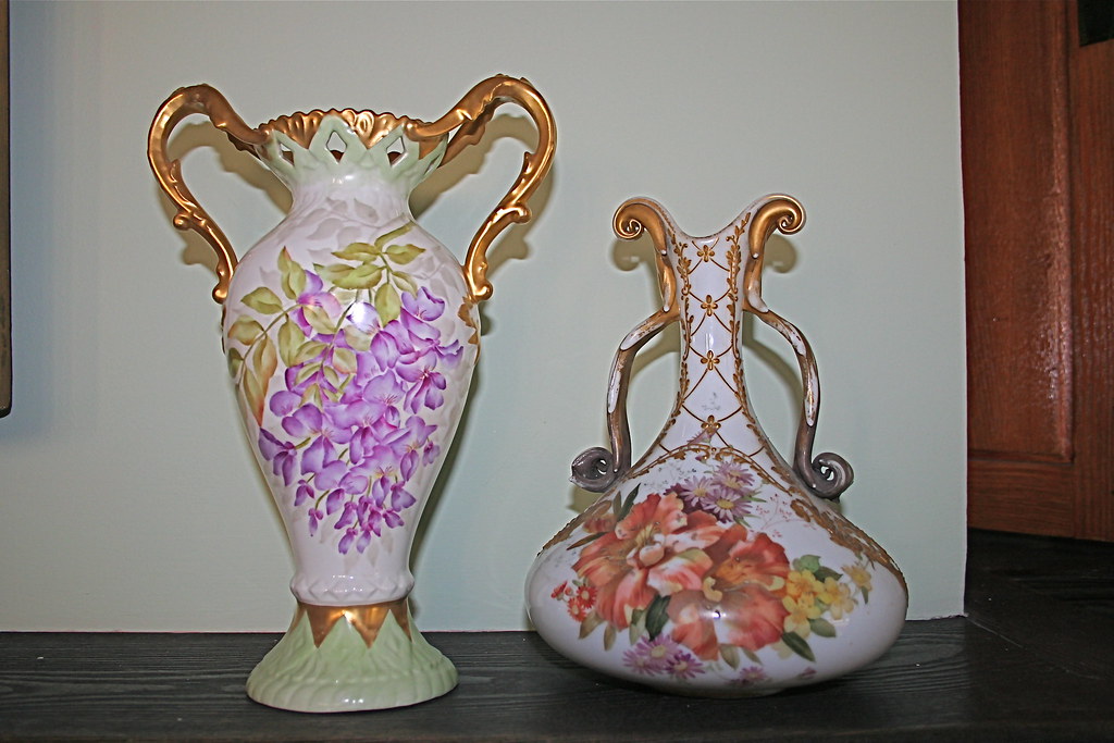 Harringon Mansion Vases Original vases Schools of Graduate