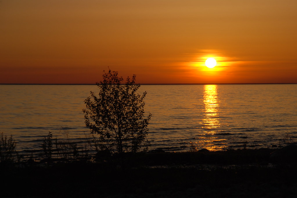 Warm Sunset on Lake Michigan Warm sunset on Lake Michigan … Flickr