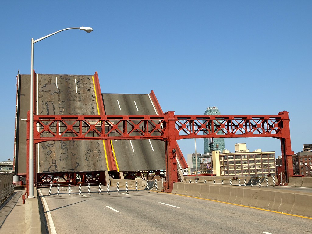 Pulaski Bridge over Newtown Creek, BrooklynQueens, New Yo… Flickr