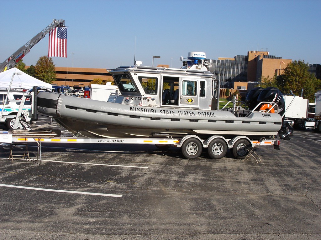 MO Water Patrol Boat and trailer Missouri State Water Patr… Flickr