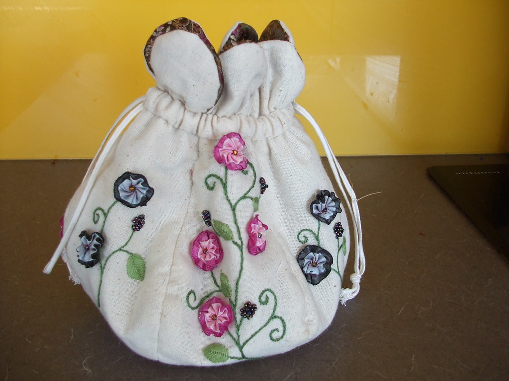 Dilly bag A dilly bag I made a few years back. Blogged at … Flickr