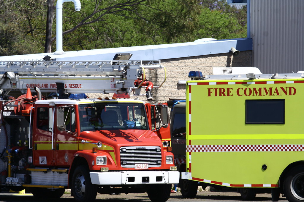 Ipswich (QLD Australia) Fire service, out in support of ai… Flickr