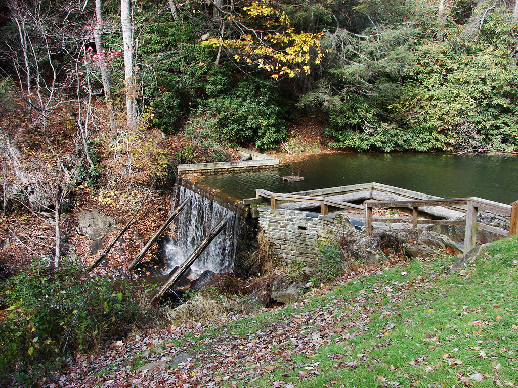 Rakes Mill Pond, north of Rocky Knob campground, Blue RIdg… Flickr