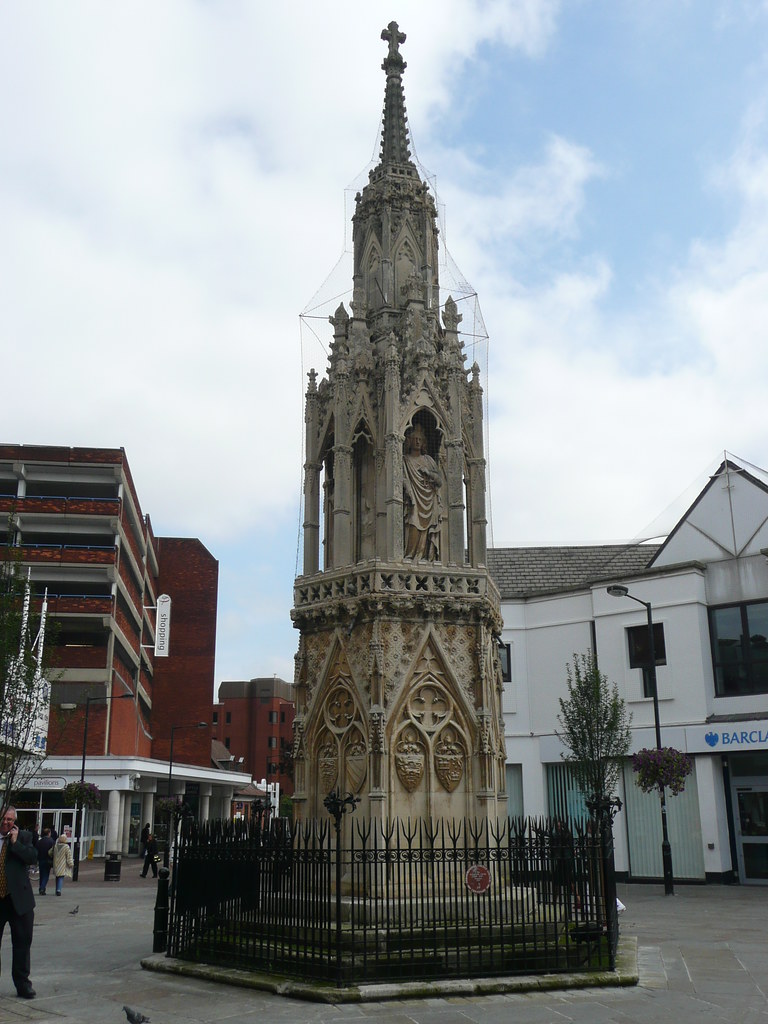 Eleanor Cross, Waltham Cross The Eleanor Cross in Waltham … Flickr