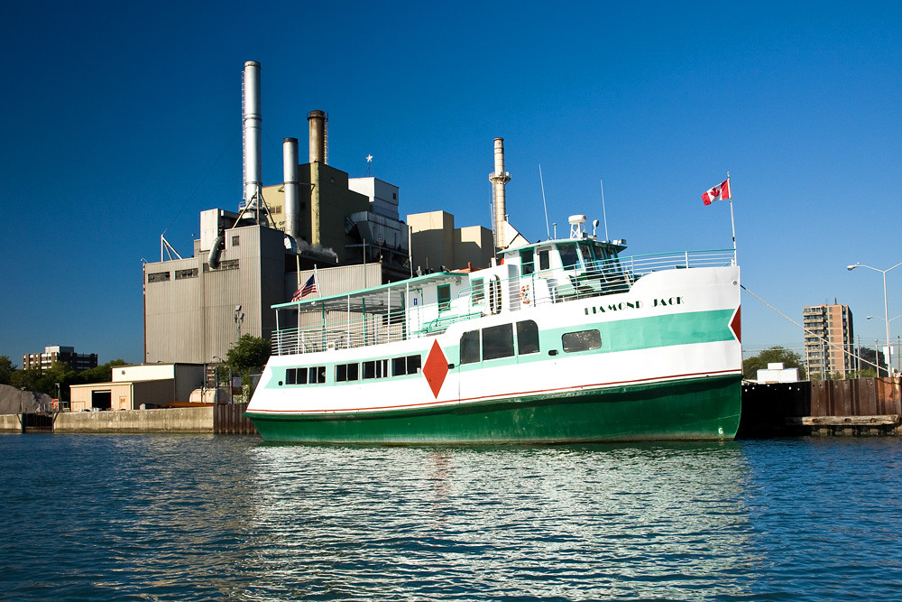Wyandotte Power Plant and Diamond Jack Tour Boat Detroit R… Flickr